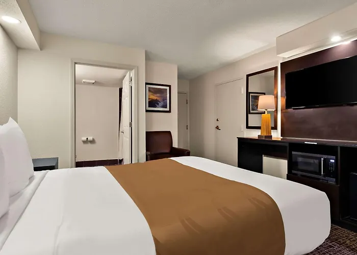 Quality Inn Memphis Northeast Near I-40