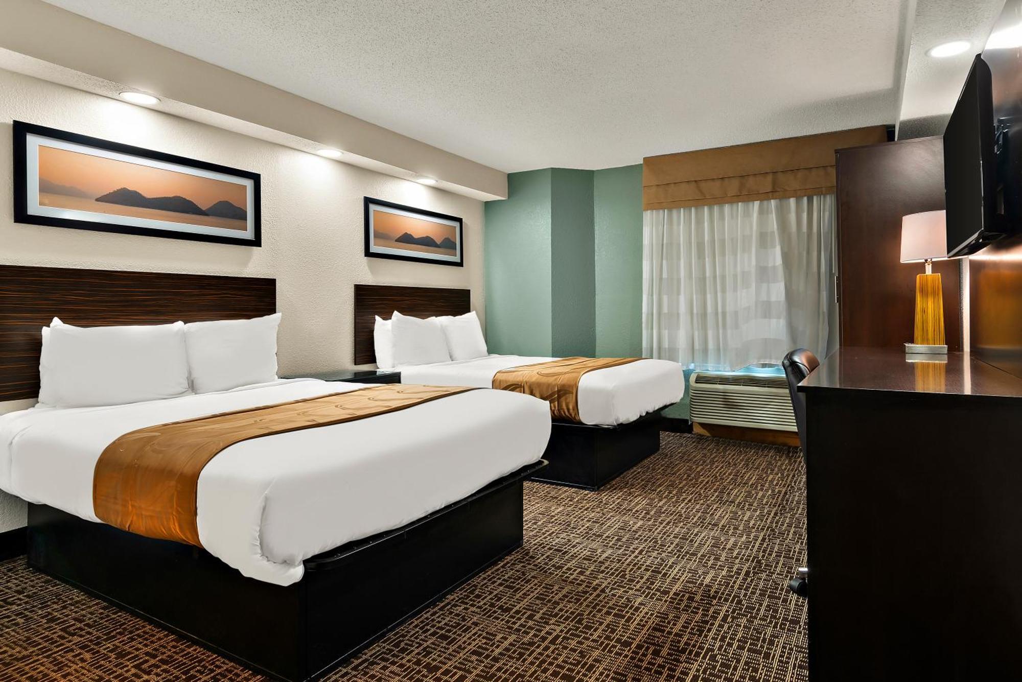 Quality Northeast Near I-40 Inn 2*